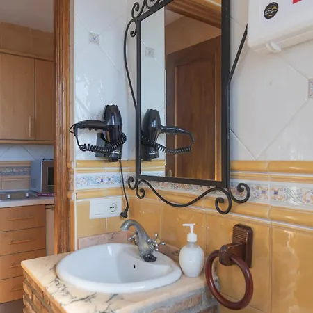 Atico Jimena Granada En El Centro De * Nerja